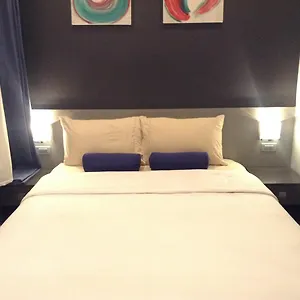 Li Nakpil Inn